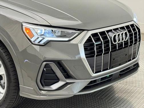 2024 Audi Q3 45 S line Premium Plus