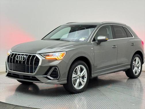 2024 Audi Q3 45 S line Premium Plus