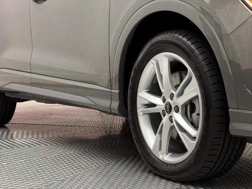 2024 Audi Q3 45 S line Premium Plus