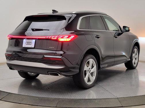 2025 Audi Q5 Premium Plus TFSI quattro S tronic