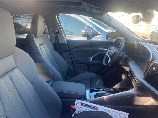 2025 Audi Q5 Premium Plus TFSI quattro S tronic