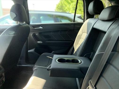 2022 Volkswagen Tiguan 2.0T SEL R-Line 4MOTION