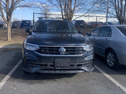 2024 Volkswagen Tiguan 2.0T SE R-Line Black