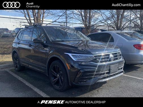 2024 Volkswagen Tiguan 2.0T SE R-Line Black