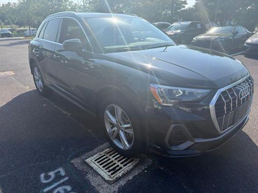 Black Metallic 2020 Audi Q3 quattro