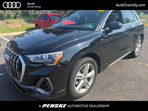 Black Metallic 2020 Audi Q3 quattro