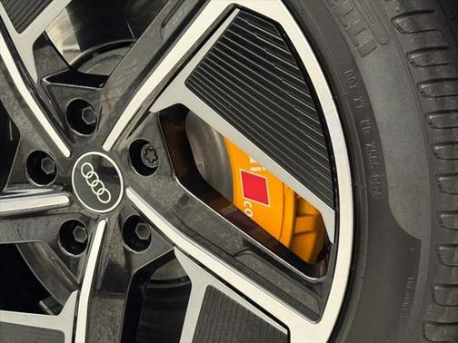 2024 Audi RS e-tron GT quattro