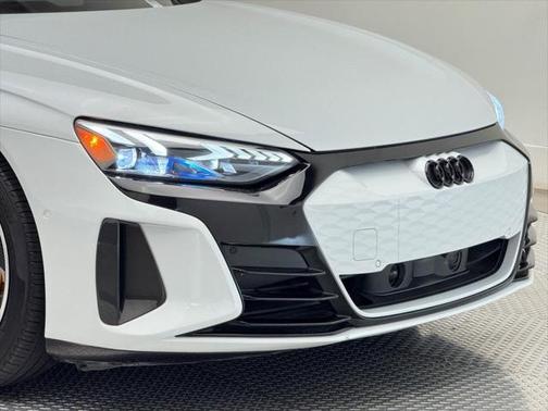 2024 Audi RS e-tron GT quattro