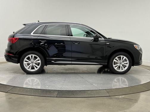 2025 Audi Q3 45 S line Premium Plus