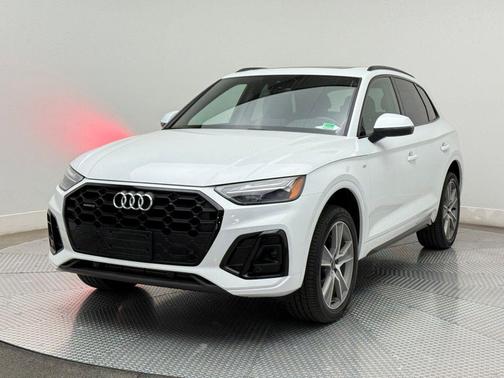 2025 Audi Q5 45 S line Premium