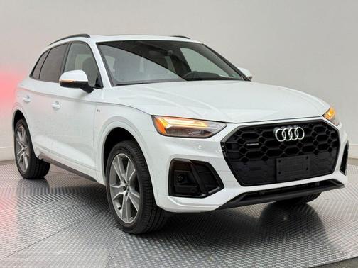 2025 Audi Q5 45 S line Premium
