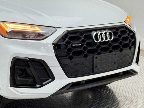 2025 Audi Q5 45 S line Premium