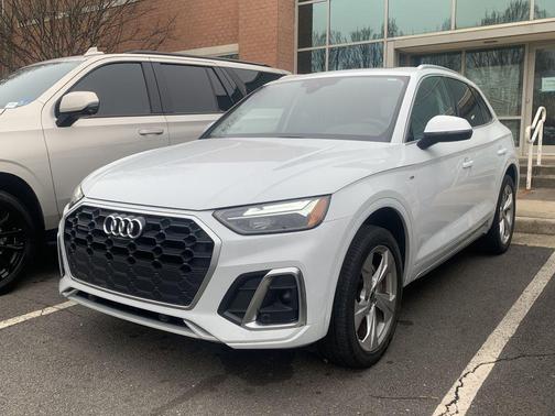 2023 Audi Q5 45 S line Premium Plus