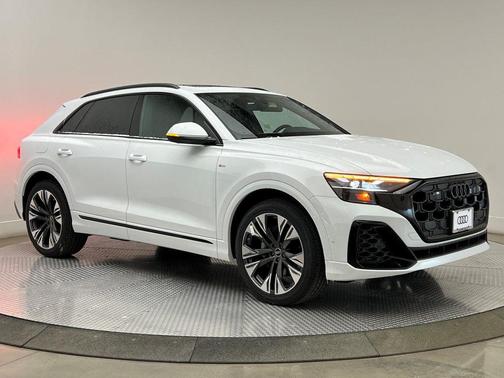 2026 Audi Q8 55 Premium Plus
