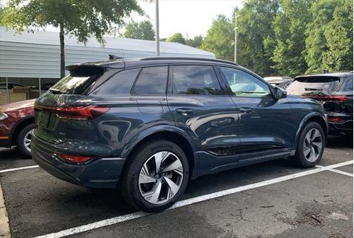 2025 Audi Q6 e-tron Prestige quattro