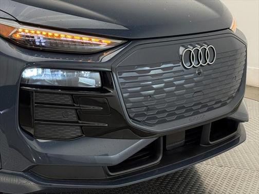 2025 Audi Q6 e-tron Prestige quattro