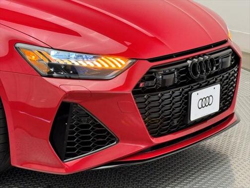 2021 Audi RS 7 4.0T