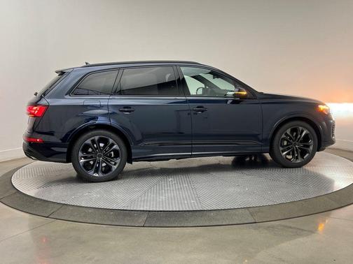 2026 Audi Q7 55 Premium Plus
