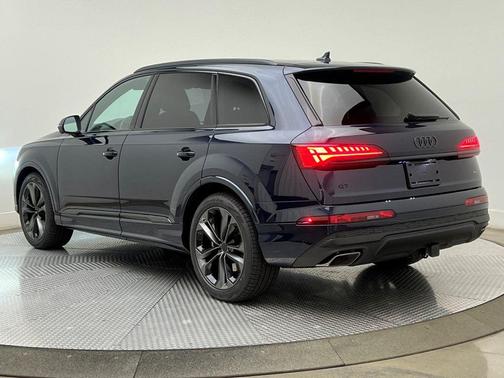 2026 Audi Q7 55 Premium Plus
