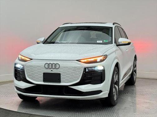 2025 Audi Q6 e-tron Prestige quattro