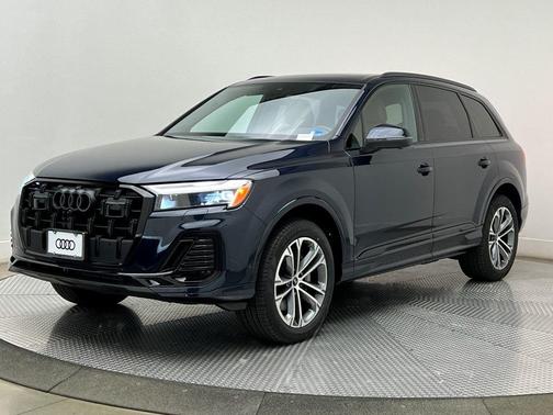 2026 Audi Q7 45 Premium Plus