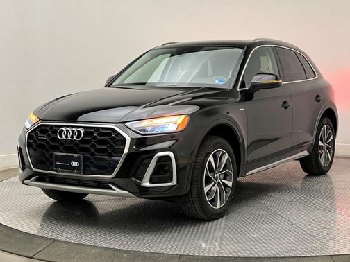 2023 Audi Q5 45 S line Premium Plus