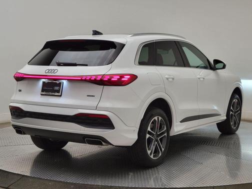White 2025 Audi Q5 Premium TFSI quattro S tronic