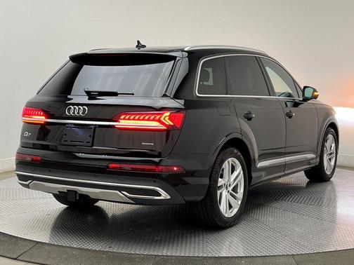 2023 Audi Q7 55 Prestige