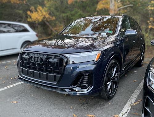 2025 Audi Q7 55 Premium Plus