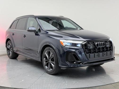 2025 Audi Q7 55 Premium Plus