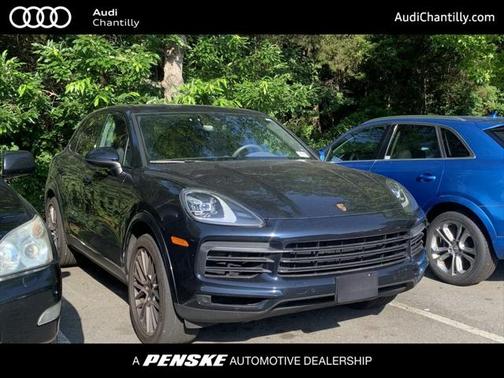 2022 Porsche Cayenne Base