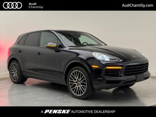 2022 Porsche Cayenne Base