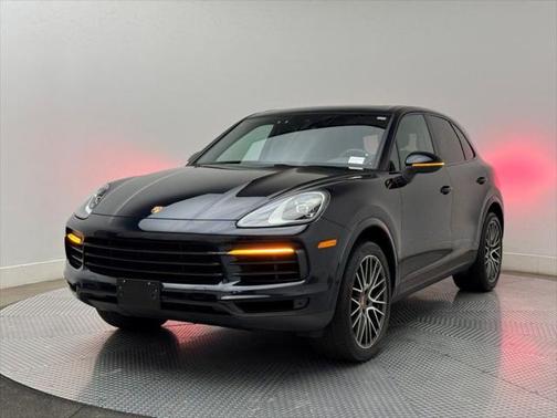 2022 Porsche Cayenne Base