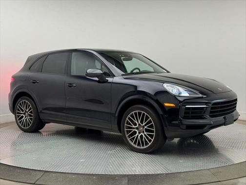 2022 Porsche Cayenne Base