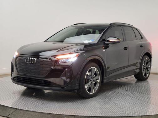 Mythos Black Metallic 2024 Audi Q4 e-tron Premium Plus 55 quattro