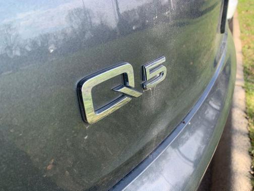 2022 Audi Q5 45 S line Premium Plus