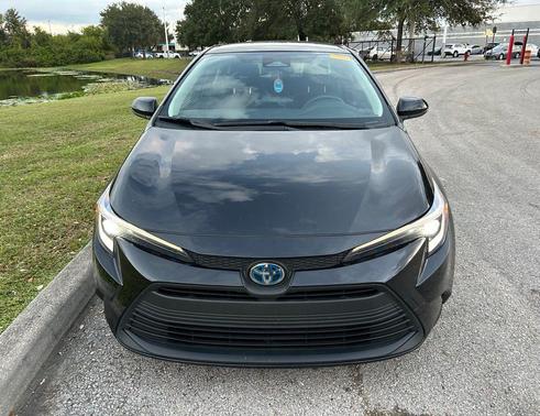2024 Toyota Corolla Hybrid SE