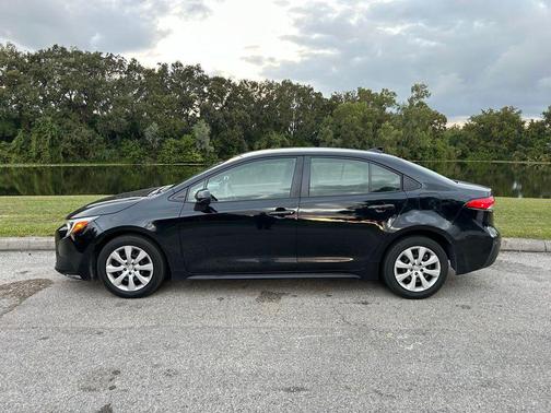 2024 Toyota Corolla Hybrid SE