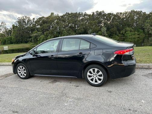 2024 Toyota Corolla Hybrid SE