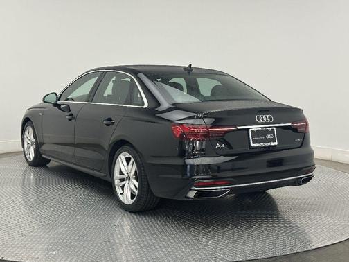 2023 Audi A4 45 S line Premium Plus