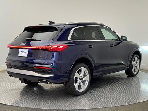 2025 Audi Q5 Premium Plus TFSI quattro S tronic