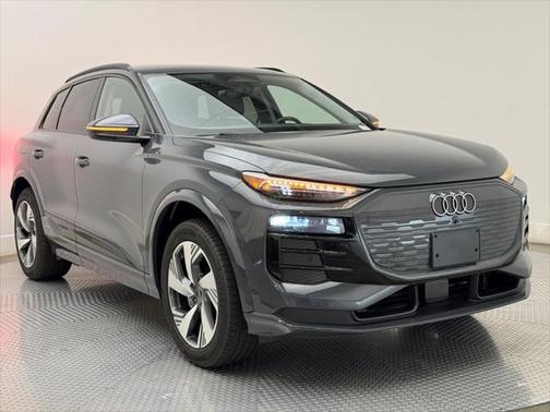 2025 Audi Q6 e-tron Premium Plus quattro