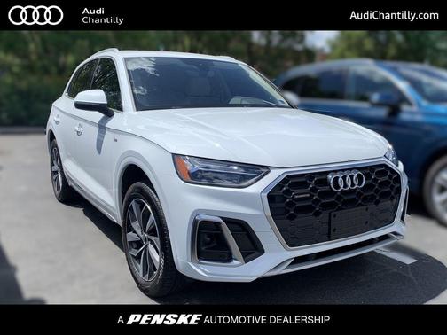Glacier White Metallic 2023 Audi Q5 45 S line Premium