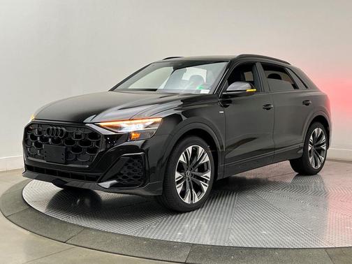 2026 Audi Q8 55 Premium Plus