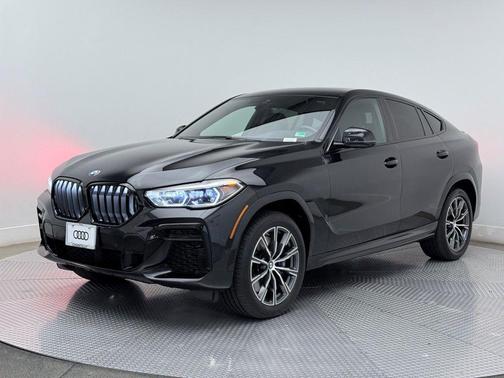2022 BMW X6 M50i