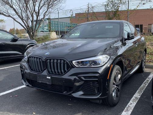 2022 BMW X6 M50i