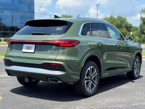 2025 Audi Q5 Premium Plus