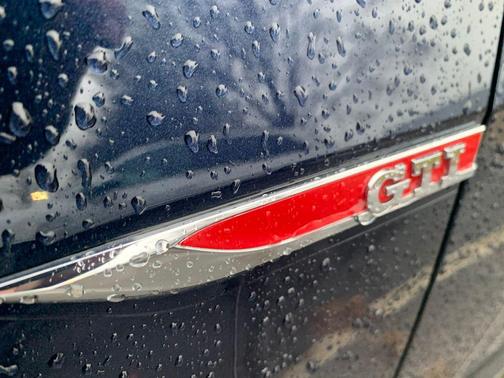 2018 Volkswagen Golf GTI 2.0T Autobahn