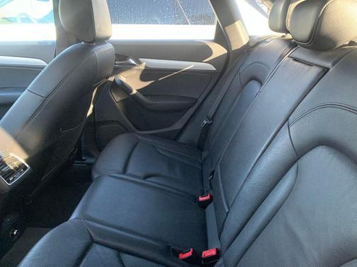 2017 Audi Q3 2.0T Premium