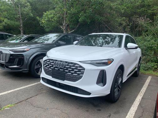 2025 Audi Q5 Premium TFSI quattro S tronic